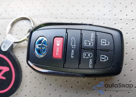 2025 Toyota Sienna Woodland Edition z USA, uszkodzony, nr VIN 5TDCSKFC7SS169095